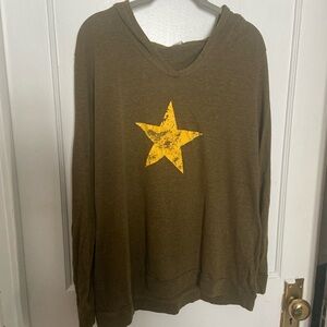 EUC Distressed Star Long Sleeved Pullover W Hood Size 2XL